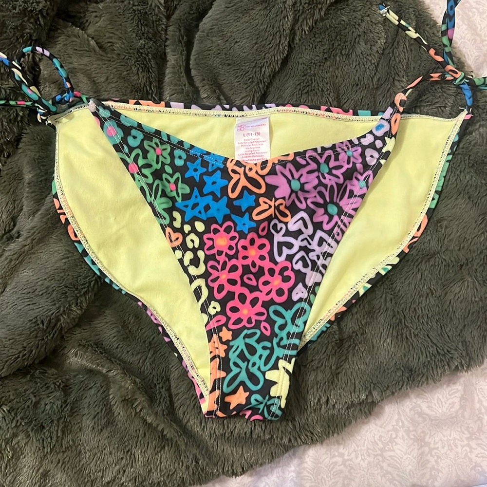 NO BO bikini bottom